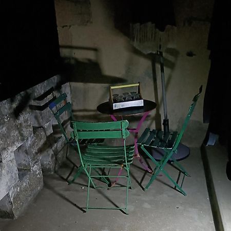 A Deux Pas D'Avignon Villa Aramon Exteriör bild